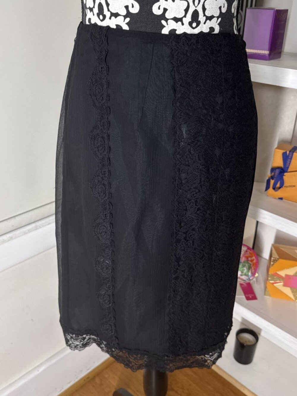 New VTG 90s Worthington Silk Lace Blend Black Slip Lace Hem Formal Pencil Skirt